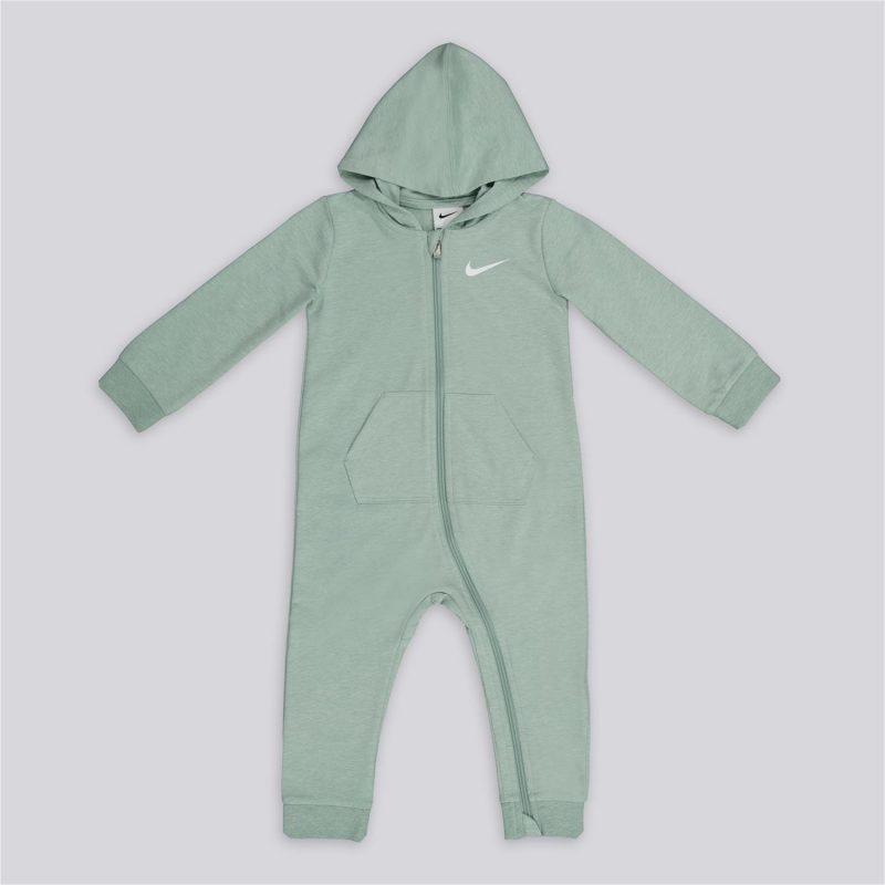 Nike Essentials – Verde – Buzo Bebé talla 12M